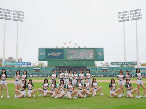 Wing Stars台鋼雄鷹開場舞再升級！完美走位驚豔全場